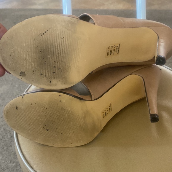 Womens Michael Antonio Sandals (Tan ) - Picture 7 of 11